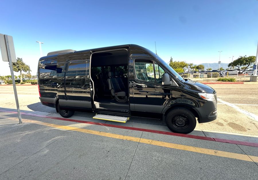Does Chino Hills Airport Limo Service track flights?